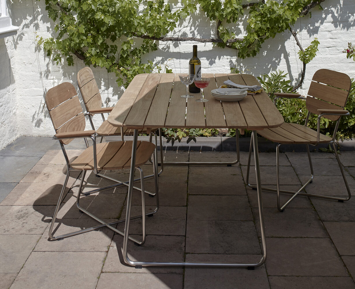 Lilium dining series, Skagerak